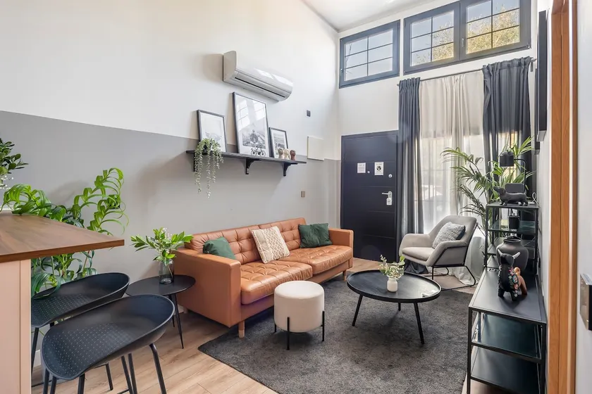 Designer Retreat | Minutes from Barajas & IFEMA - Image 1