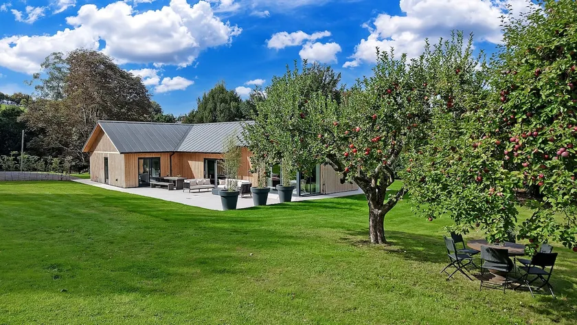 Lambs Lawn, Near Bath - Image 1