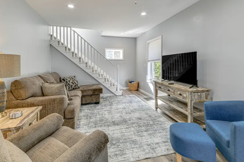 Walk to Main Street! Updated Norwich Home - Image 1