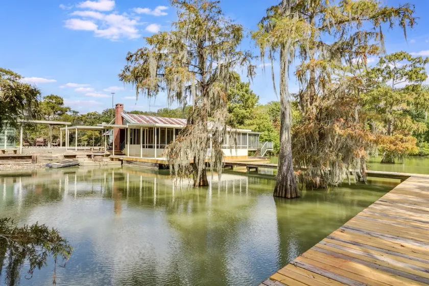Secluded, Private Lake; Games, Fish, Kayak, Relax - Image 1