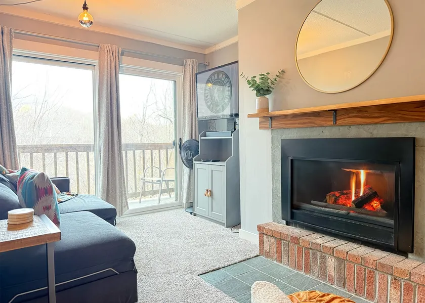 Apres Hideaway- Bike to Mountain, Pool, Hiking! - Image 1