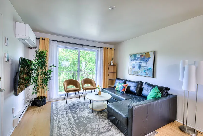 Great value 2BR with 2 parking spots - Image 1