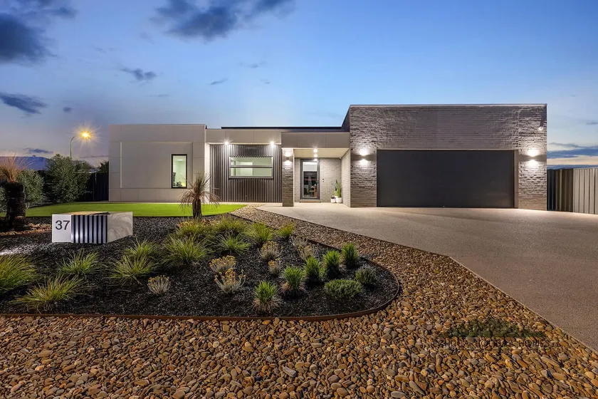 37 Sand Piper - Echuca Holiday Homes - Image 1
