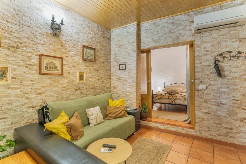 Casa Rosi Cave House - Image 1