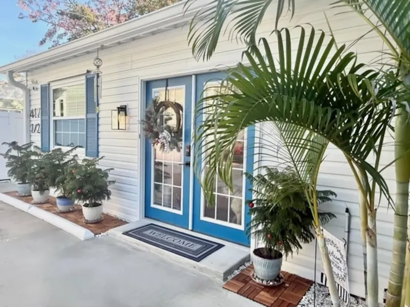 Palms Cottage, Downtown Dunedin, FL - Image 1