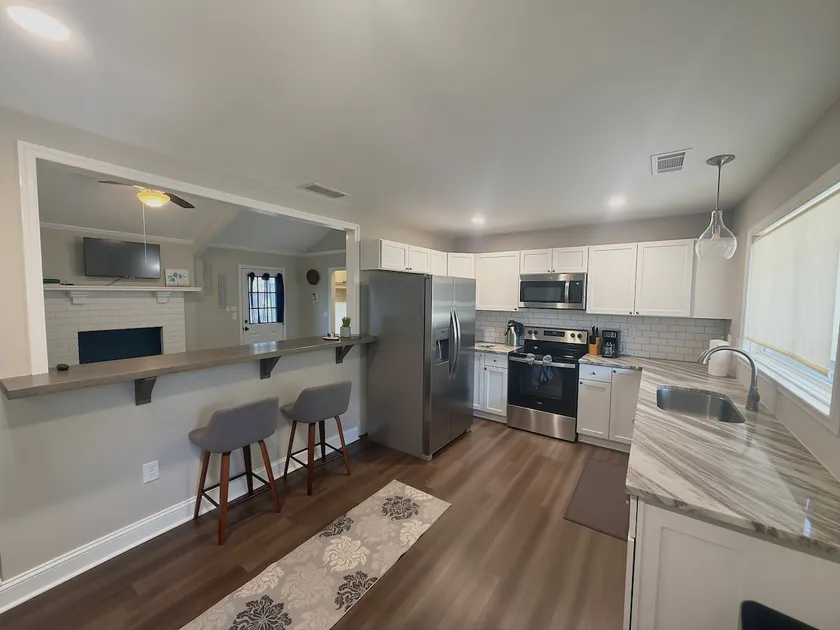Southern Hospitality: 4br Family-Friendly + Yard - Image 1