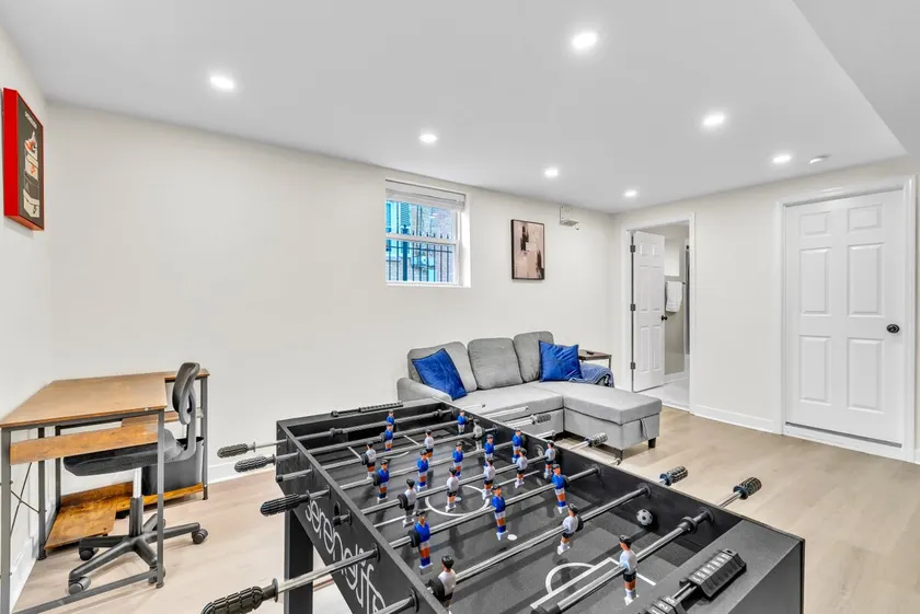 Bright & Cozy Elmhurst Stay • 3BR/2BA - Image 1