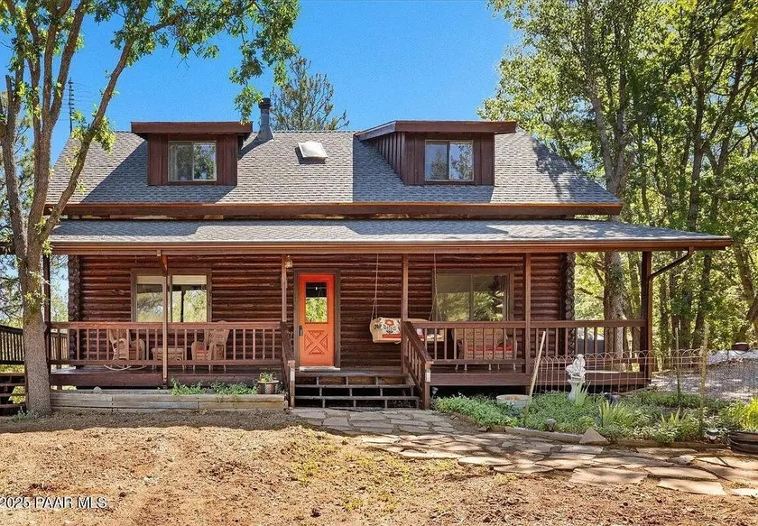 Minnie Mine Cabin Retreat - Image 1