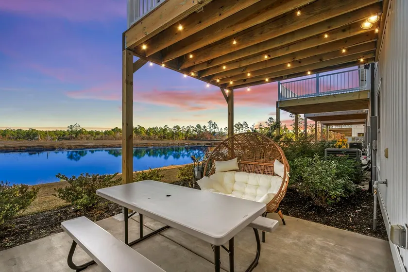 3King 2Q waterfront Villa Near golf Beach Barefoot - Image 1