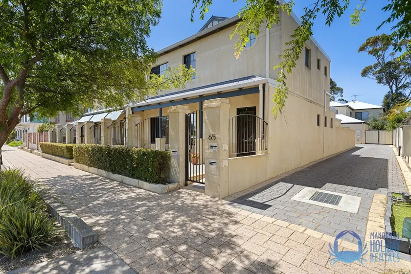 Mandurah Luxury on Sutton - Image 1