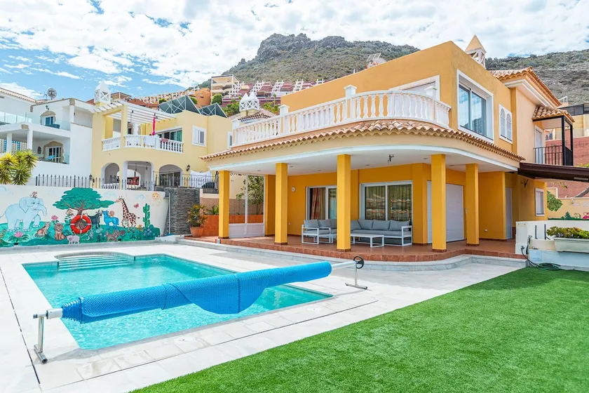 Villa with private pool and magnificent views Nekh - Image 1