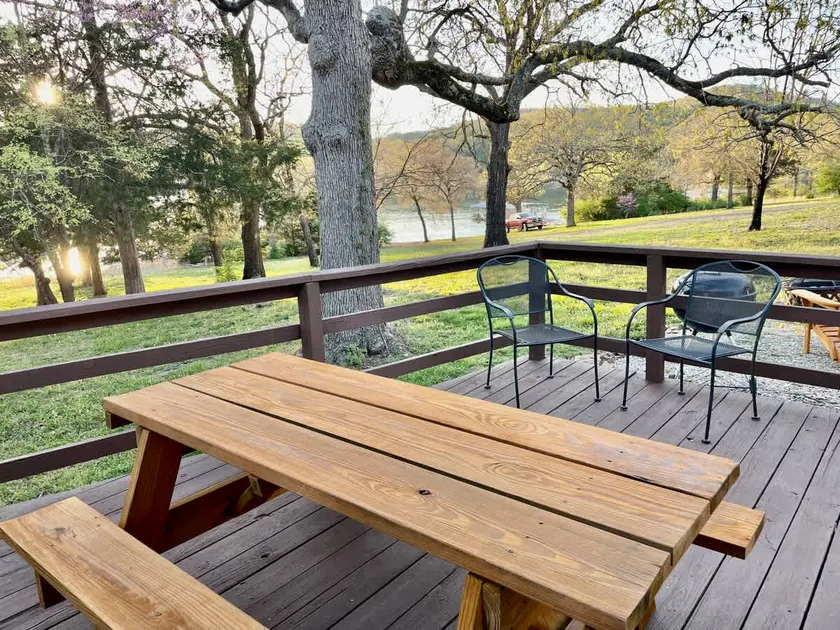 Cozy Cottage - Lakeview - Image 1