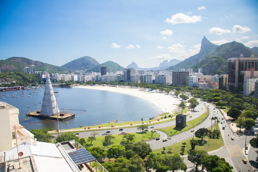 2 BEDROOMS with garage and view of Christ the Redeemer! - Image 1