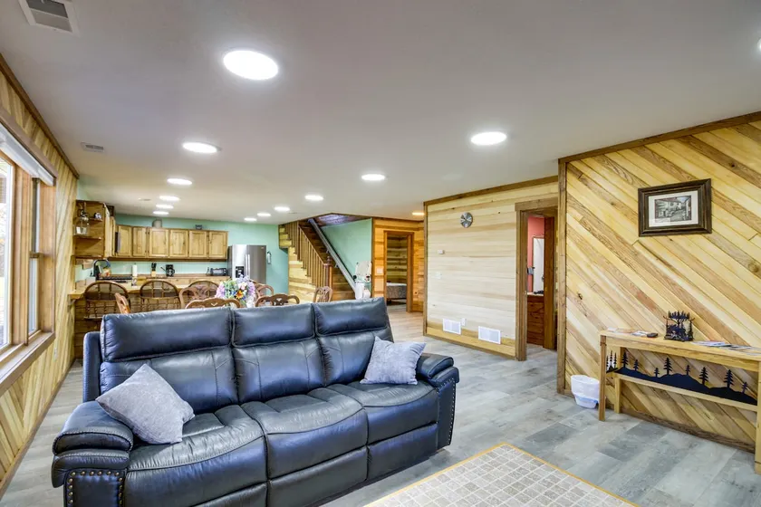 Hunt, Hike & Explore! Private Home in Pequot Lakes - Image 1