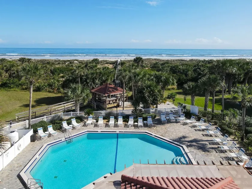 Sunny Beach Community Condo - Image 1