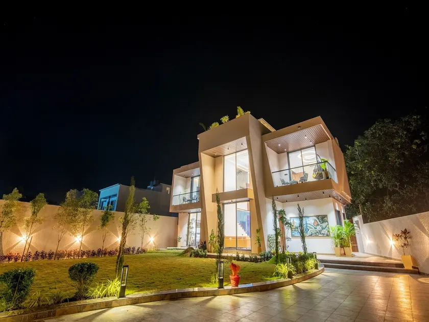 DanCenter Papillon Villa | 5BHK | Pvt Pool | Statue of Belief | Udaipur - Image 1