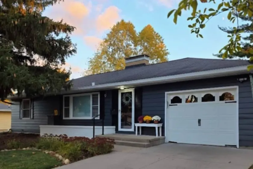 Ames Guest House - Image 1