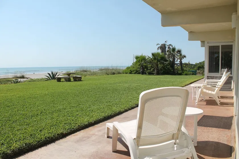 Direct Oceanfront Beach Villa - Unit #1 - Image 1