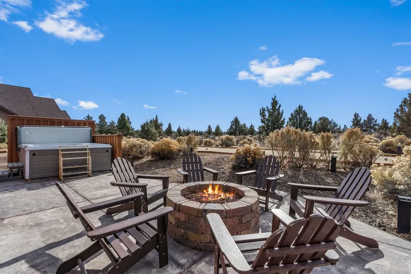 Brasada Ranch Elegance | Hot Tub| Bocce| Ping Pong - Image 1