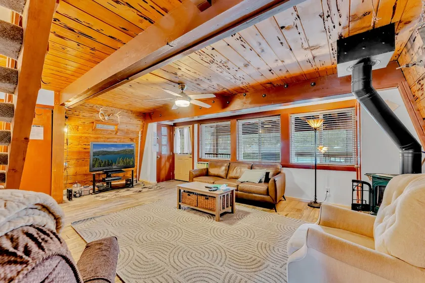 Classic Tahoe Charm – 3 Ski Resorts Within 5 Miles - Image 1