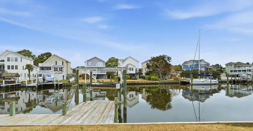 Starfish Hideaway - Waterfront Getaway - Image 1