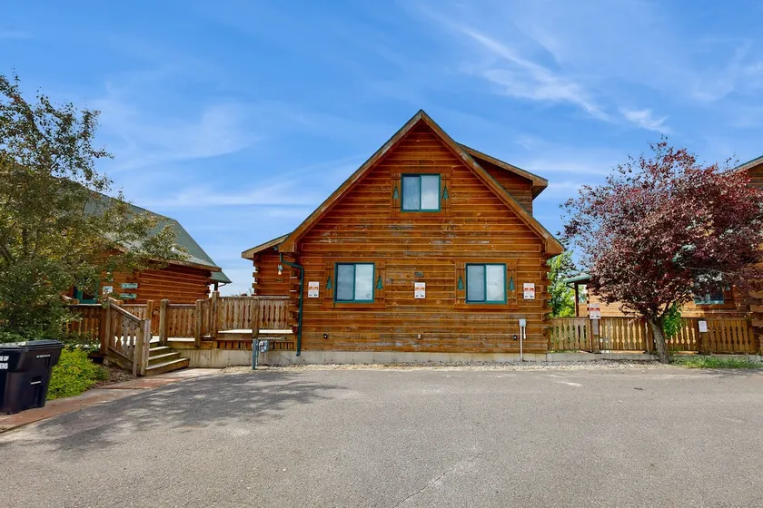 Steps to Three Bears Resort! Outdoorsy Escape - Image 1