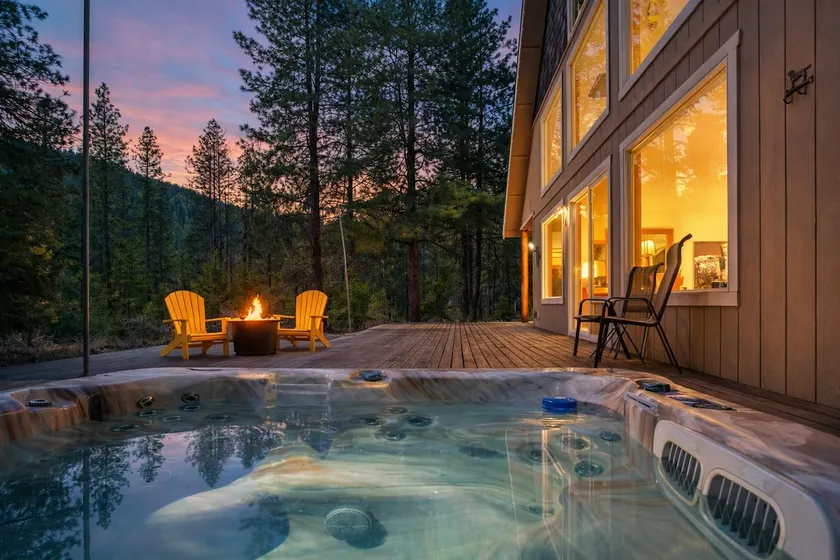 Familienfreundliches Chalet für bis zu 6 Personen mit eigenem Whirlpool, WLAN und Fido OK - Image 1
