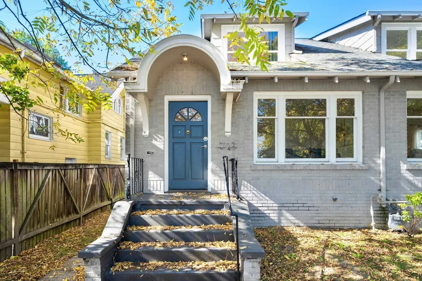 Charming and Spacious 3Beds3Bath Seattle Townhome - Image 1