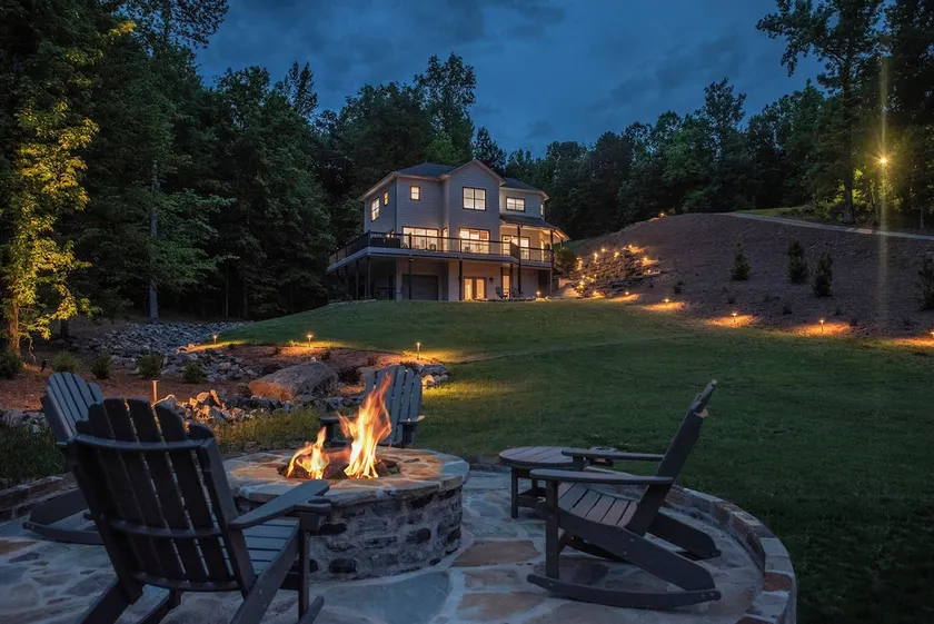 The Willow at Lake Martin-Auburn Football Getaway - Image 1