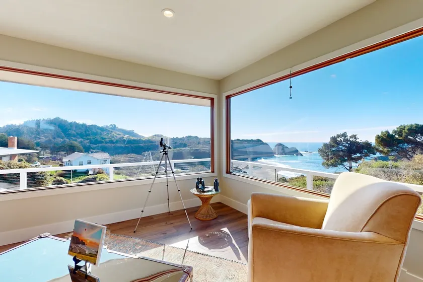 Panoramic Ocean View Home in Elk with Beach Access - Image 1