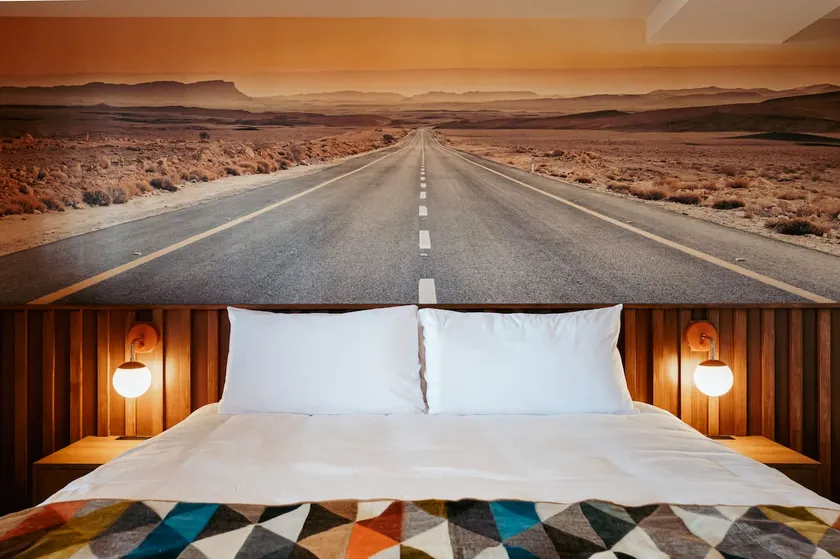 Highway Daydream | The View Motel | 106 - Image 1
