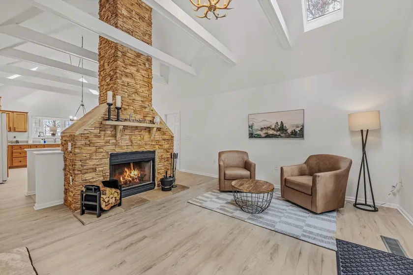 Chalet in Harpers Ferry - Image 1