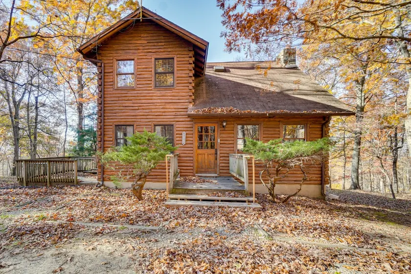On-site Trails, Pond! Rustic Harpers Ferry Cabin - Image 1