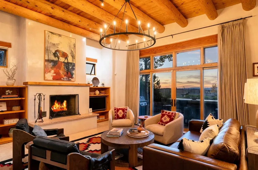 Bishop's Lodge Retreat, Mountain Views, Fire Pit - Image 1