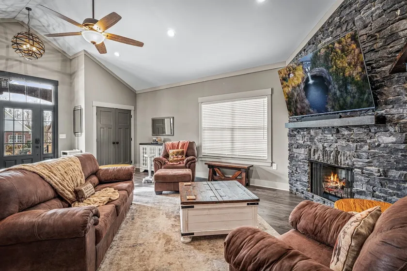 Gallop and Grace Cottage | 2 King Rooms | Ext Stay - Image 1