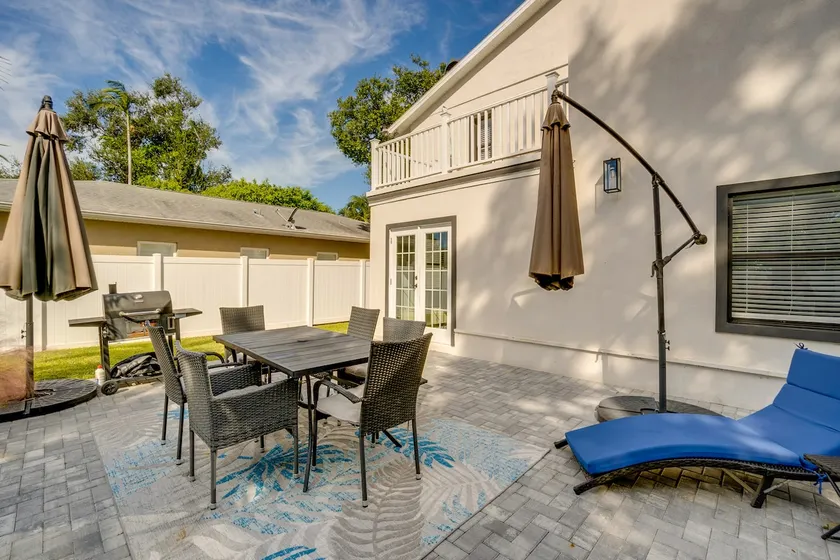4 Mi to Siesta Key: Family Getaway w/ Balcony - Image 1