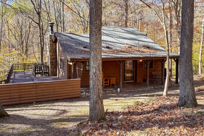 Lake Access & Hot Tub! Serene Rockbridge Cabin - Image 1