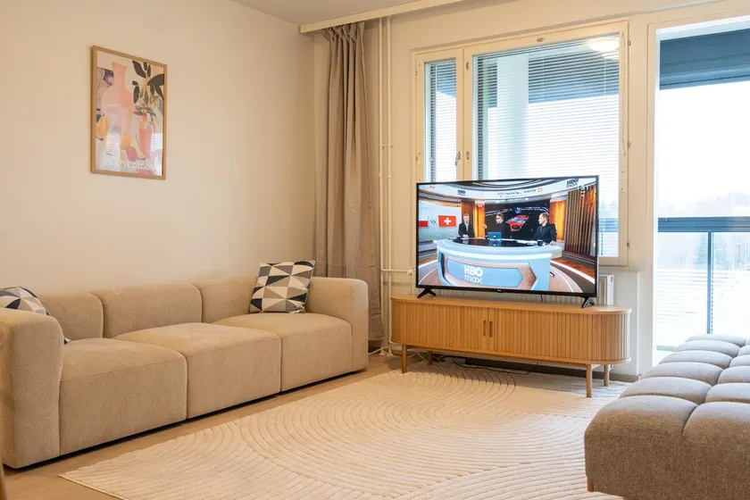 Renovated family apartment/public transport nearby - Image 1