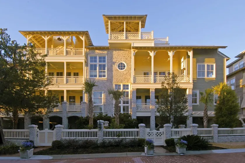 4BR Oceanview | Pool | Elevator | Balcony - Image 1