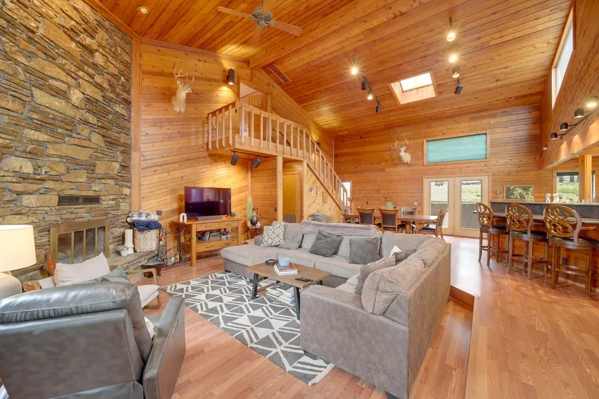 Lake Eufaula Cabin w/ Dock at Nine Marina - Image 1