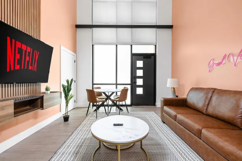 Amenity Packed Downtown Suite | Walk Everywhere! - Image 1