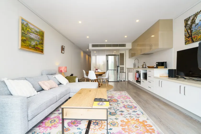 Prime Kingston Modern Apt with Balcony near Lake - Hosted by Canstay - Image 1