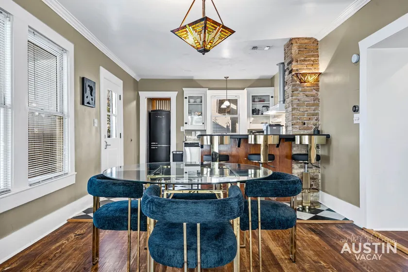 Pet-Friendly ATX Stay w Grill - 5 Min to Rainey! - Image 1