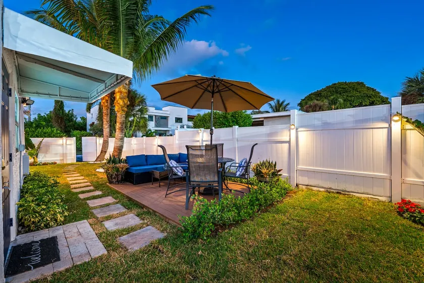 Delray Seacrest Cottage: Close to Beach & Downtown - Image 1