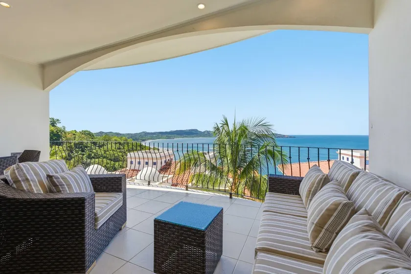 Elevated Ocean Villa 2 Pools & Pacific Views - Image 1
