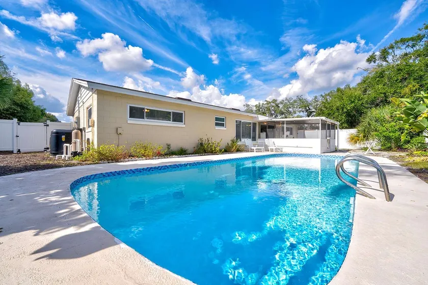 Casselberry escape w/ pool & backyard - Image 1