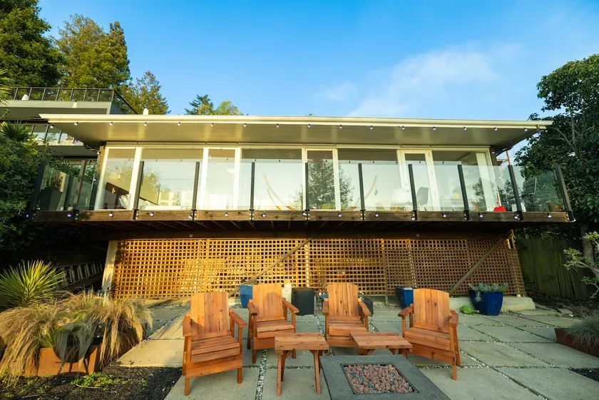 Mid-Century Sanctuary in the Berkeley Hills - Image 1