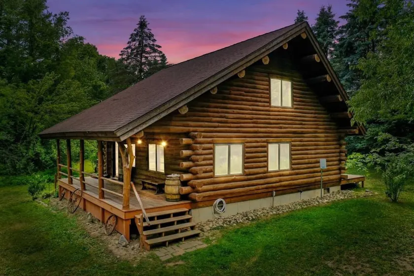 Secluded | Sauna, Fire Pit & 20 Acres of Trails - Image 1