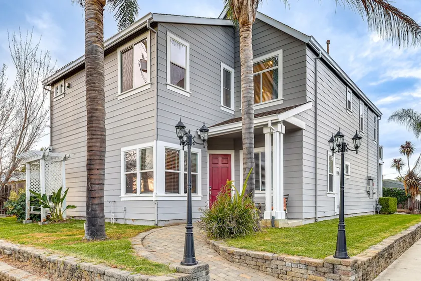 Napa Nearby! Large Home w/ Hot Tub & Dtwn Access - Image 1