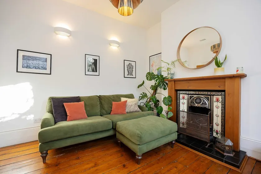 Veeve - Hackney Melody - Image 1